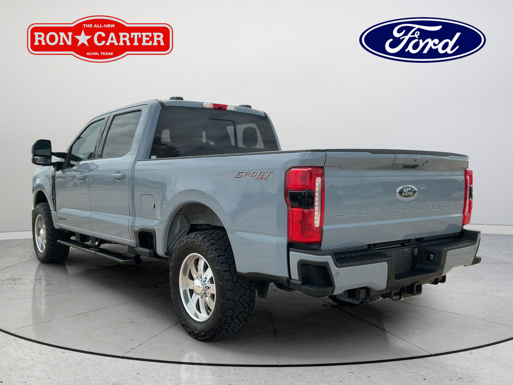 Used 2024 Ford F250 4x4 Crew Cab Super Duty image 4