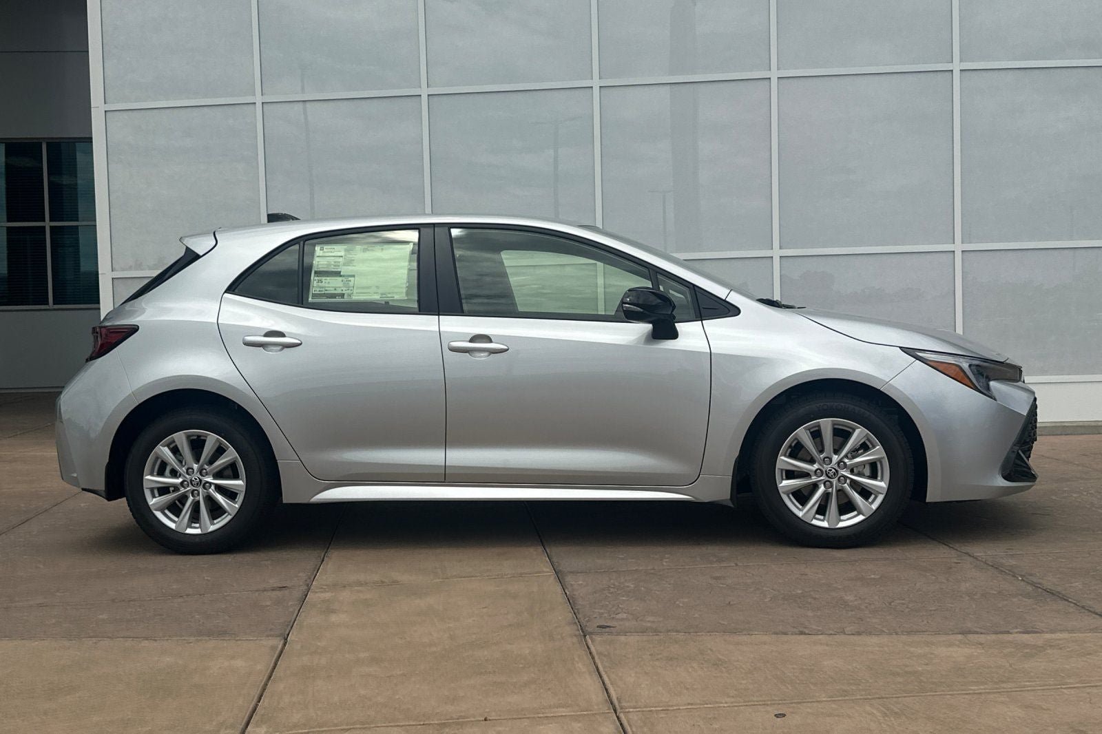New 2026 Toyota Corolla SE FWD image 3