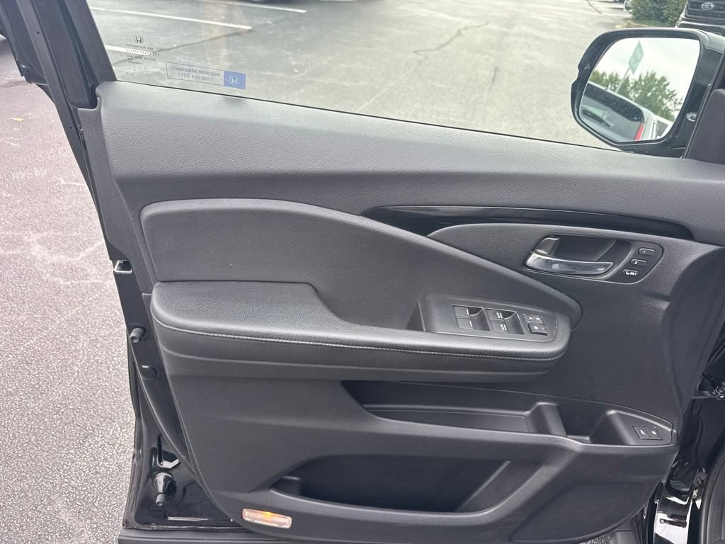 Certified 2017 Honda Pilot Elite image 23