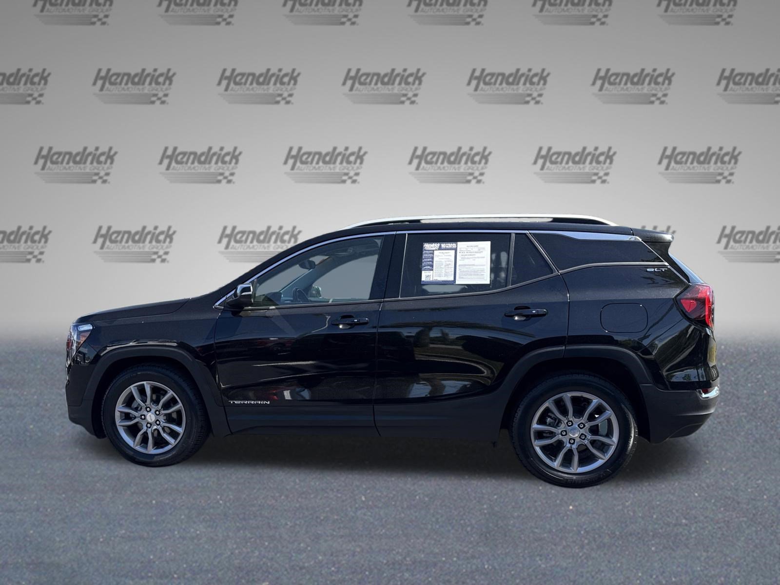 Used 2022 GMC Terrain SLT w/ LPO, Floor Liner Package image 7
