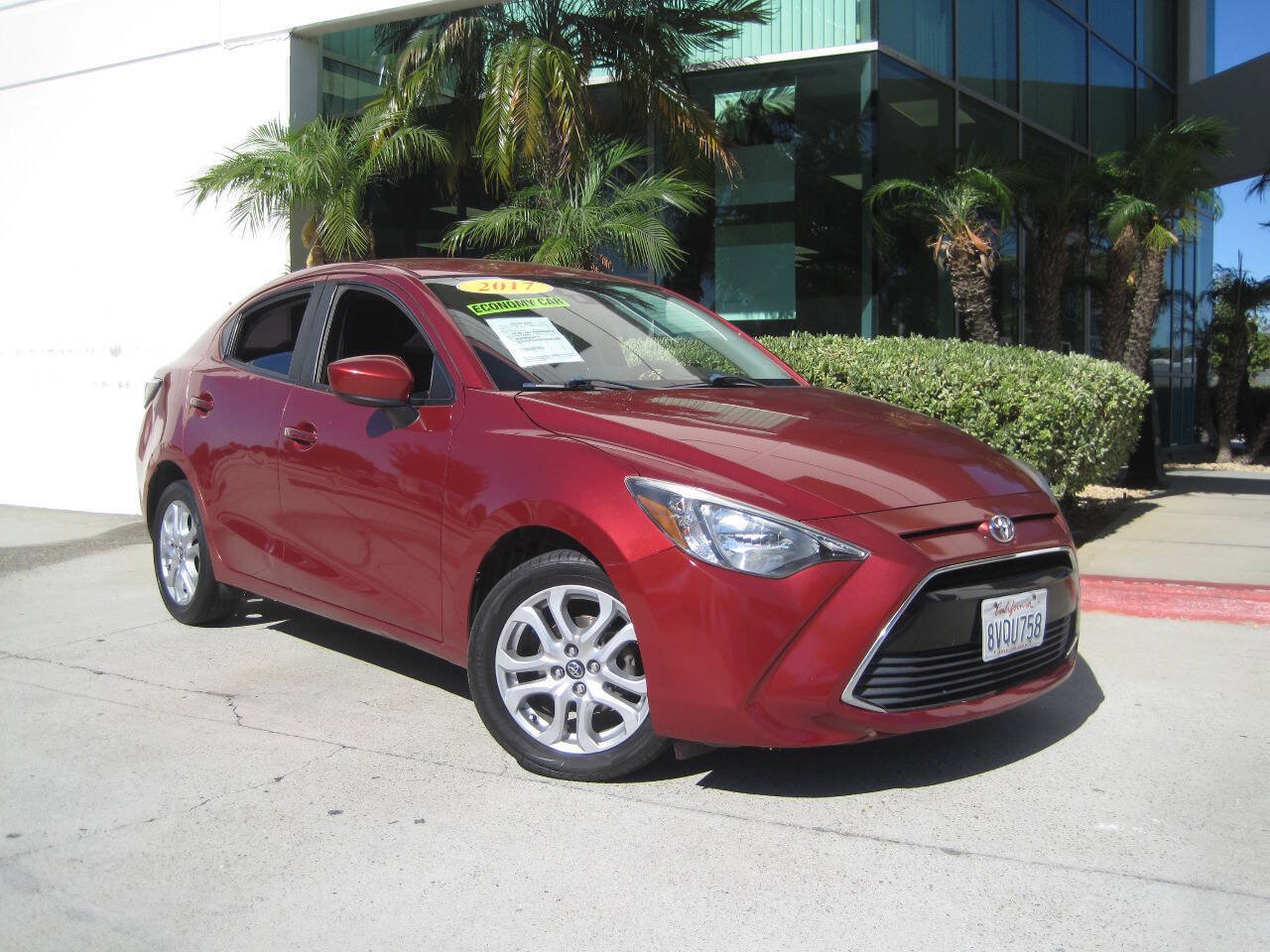 Used 2017 Toyota Yaris iA FWD image 8