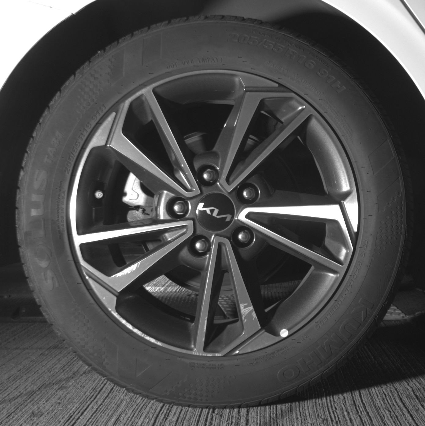 Used 2024 Kia Forte LXS image 20