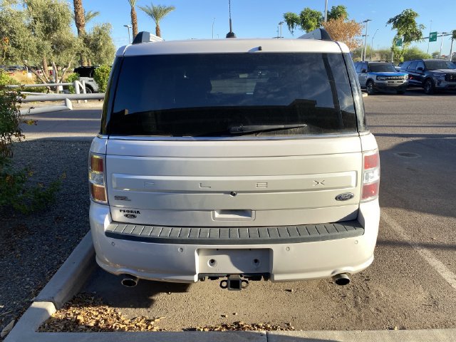 Used 2018 Ford Flex SEL w/ Class III Trailer Tow Package FWD image 3