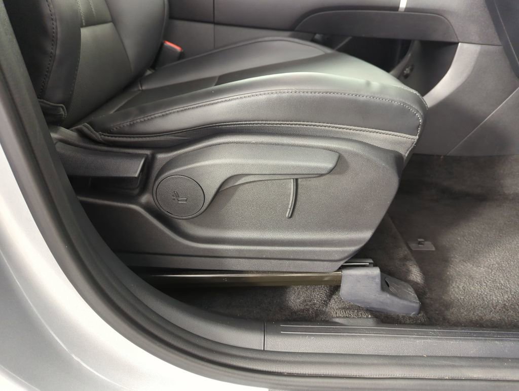 Used 2025 Hyundai Santa Fe SEL image 38