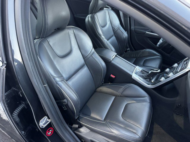 Used 2017 Volvo S60 T6 R-Design Platinum w/ Climate Package image 31