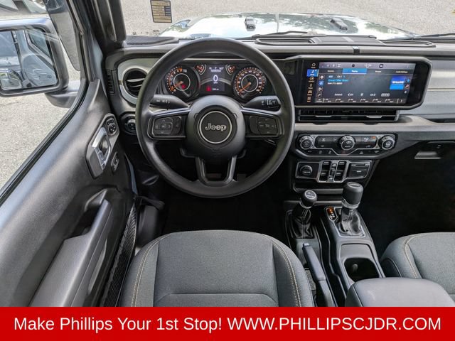 Certified 2025 Jeep Gladiator Sport AWD/4WD image 15