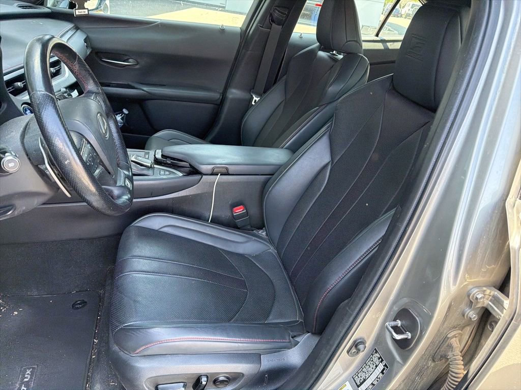 Used 2022 Lexus UX 250h F Sport w/ F Sport Premium Package image 9