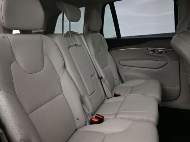 Used 2023 Volvo XC90 B6 Plus AWD/4WD image 33