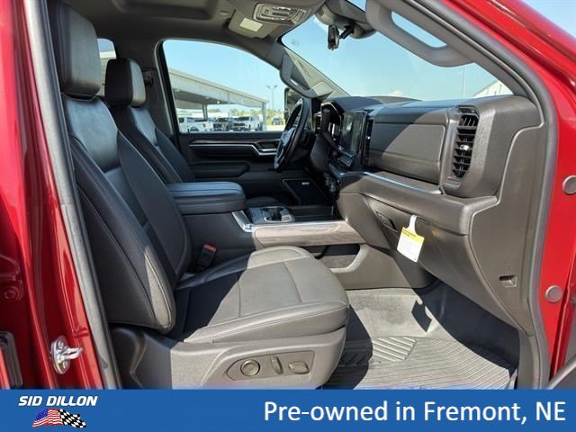 Used 2025 Chevrolet Silverado 2500 LTZ w/ LTZ Premium Package AWD/4WD image 16