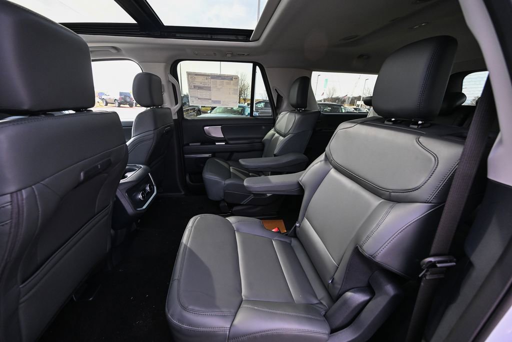 New 2026 Ford Expedition Max Active AWD/4WD image 19