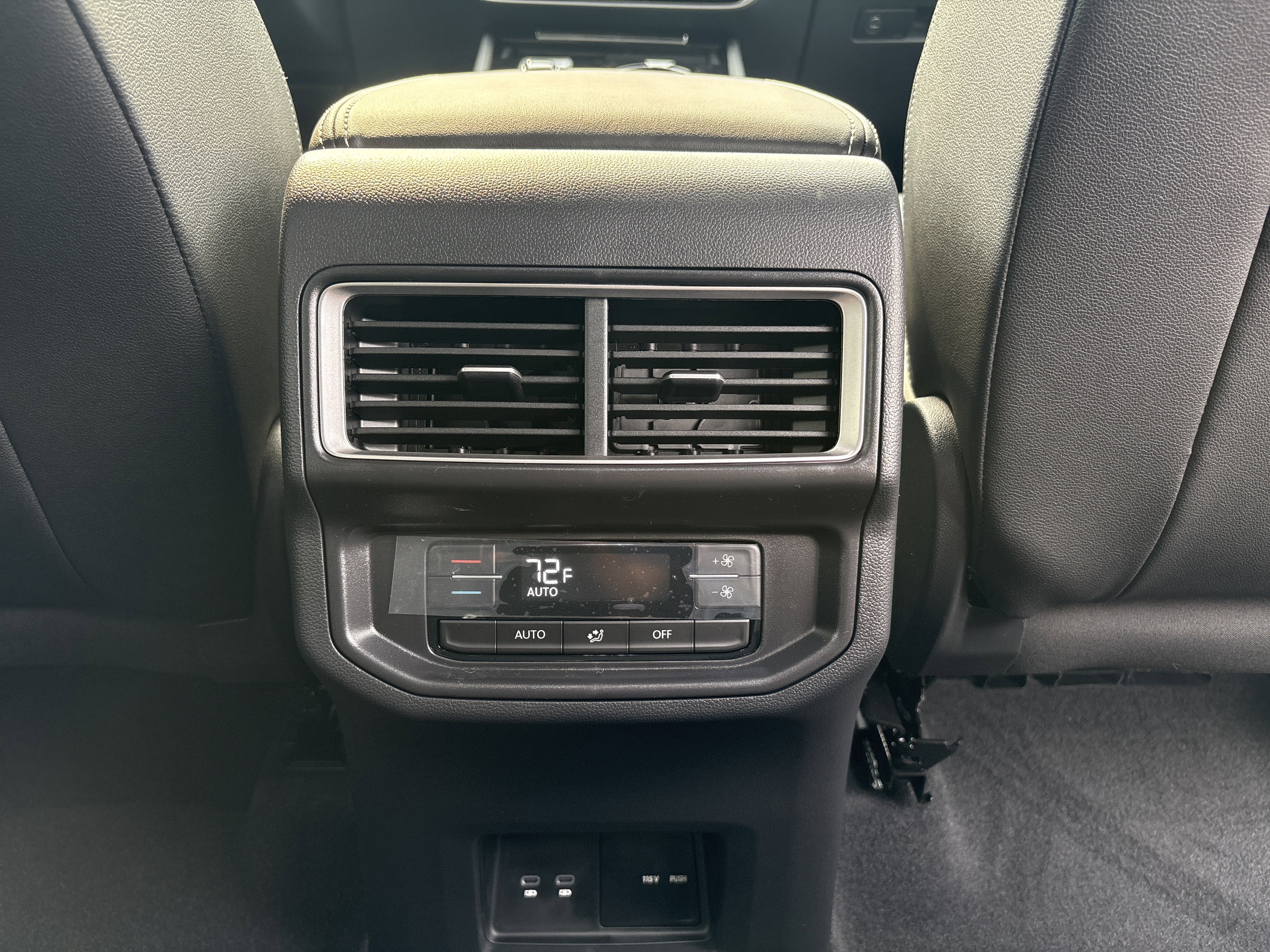 New 2026 Volkswagen Atlas SE image 26