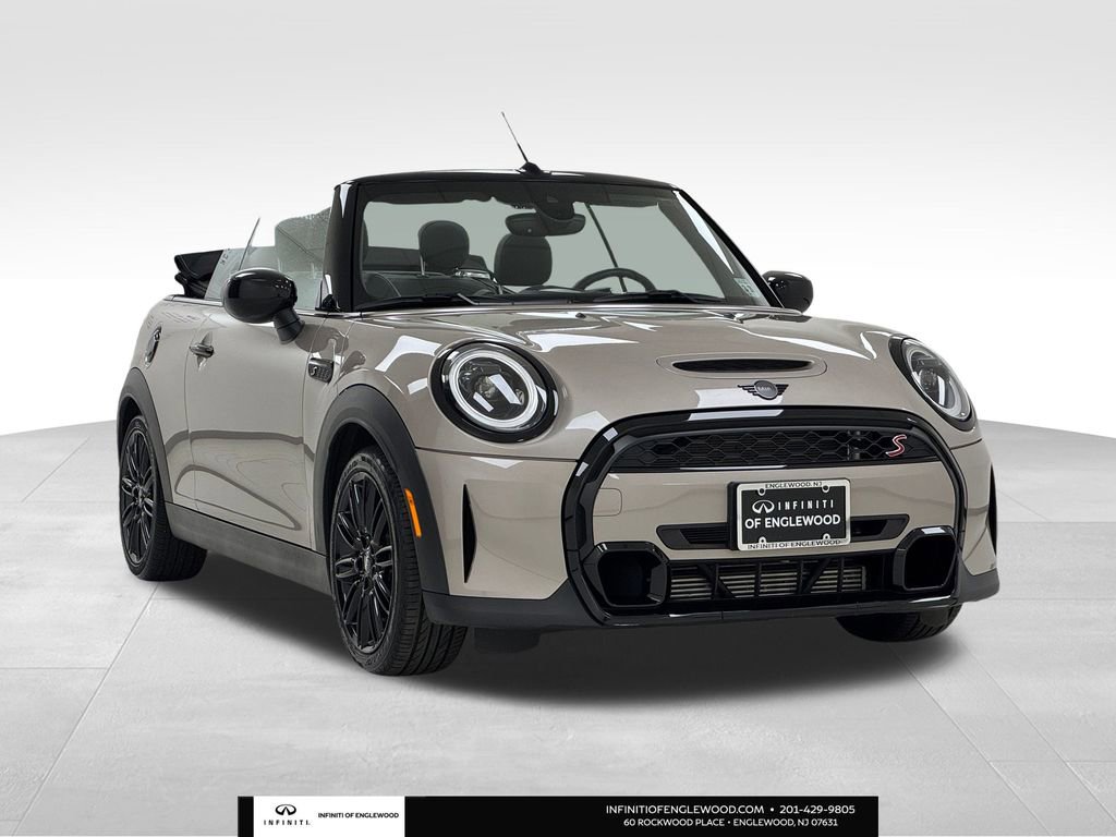 Used 2023 MINI Cooper S image 1
