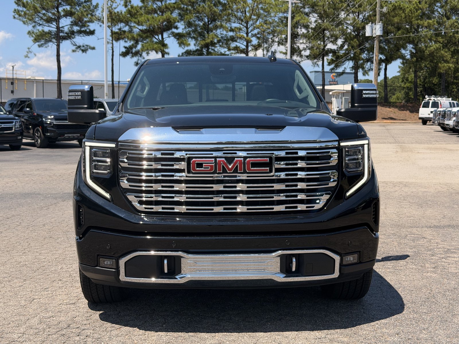 Used 2026 GMC Sierra 1500 Denali w/ Denali Reserve Package AWD/4WD image 6