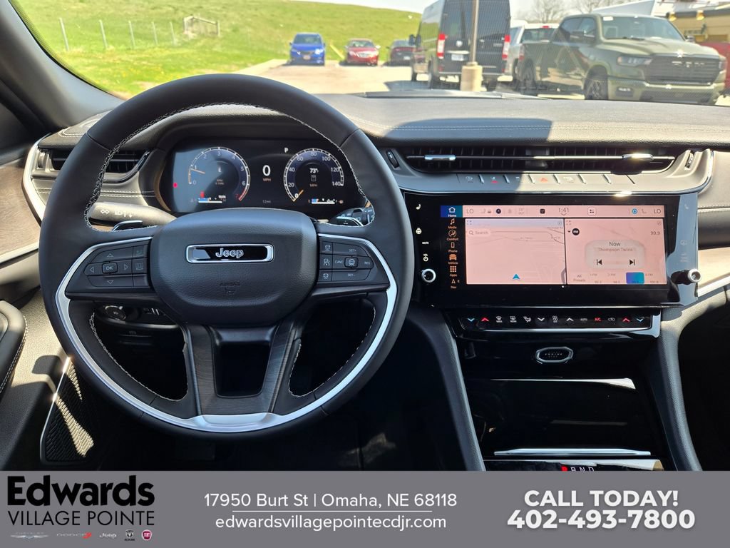 New 2026 Jeep Grand Cherokee L Limited w/ Limited Altitude Package AWD/4WD image 16