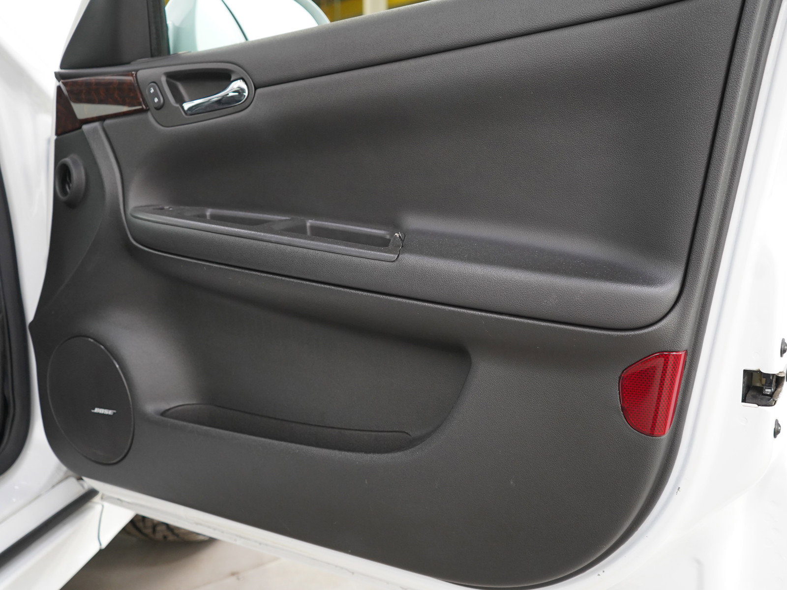 Used 2014 Chevrolet Impala LTZ image 9