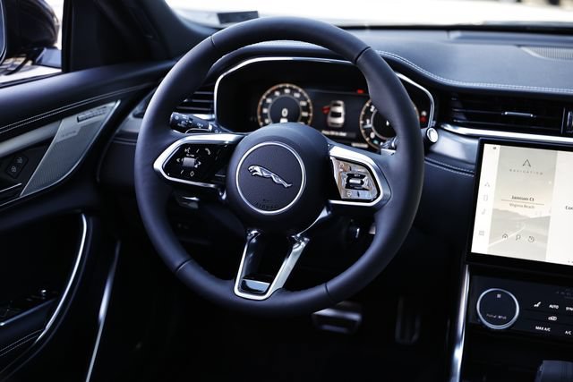 New 2024 Jaguar XF R-Dynamic SE AWD/4WD image 37