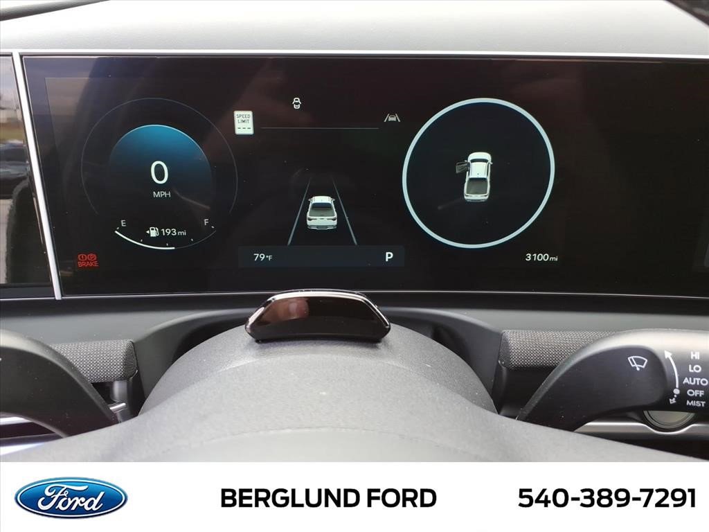 Used 2025 Hyundai Santa Cruz Limited image 22