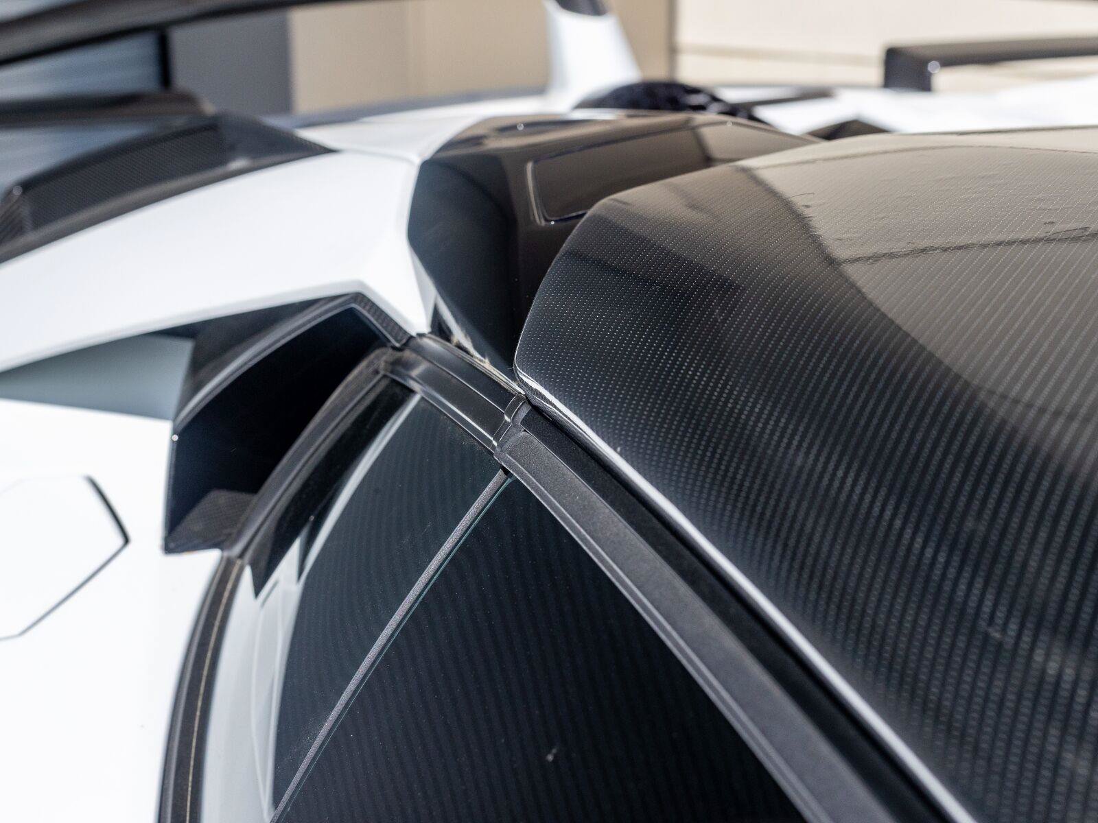 Used 2020 Lamborghini Aventador SVJ AWD/4WD image 60