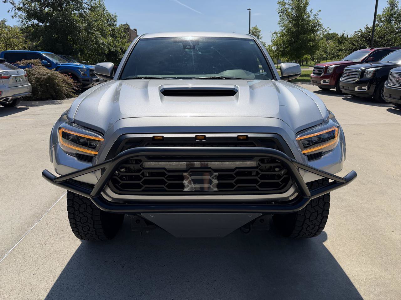Used 2021 Toyota Tacoma TRD Sport w/ Technology Package RWD image 2