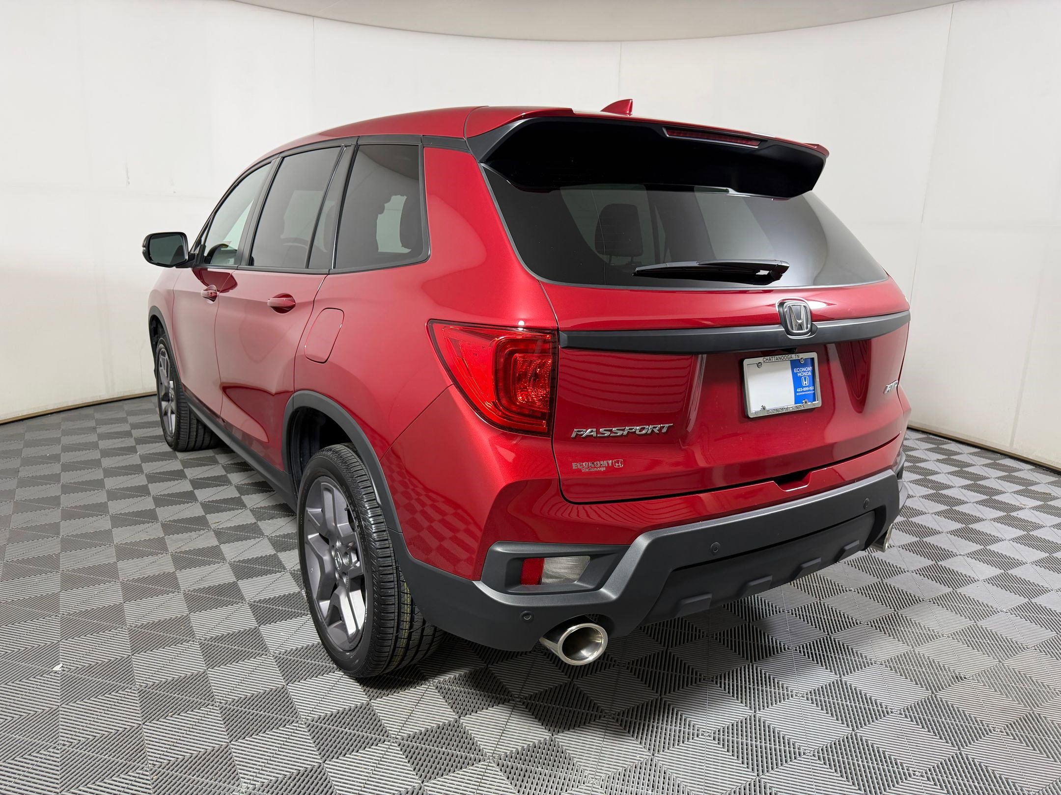Certified 2023 Honda Passport EX-L image 2