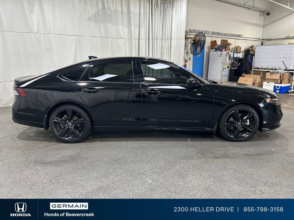 Used 2023 Honda Accord Sport image 9