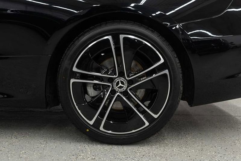 Used 2025 Mercedes-Benz CLE 300 4MATIC Coupe image 34