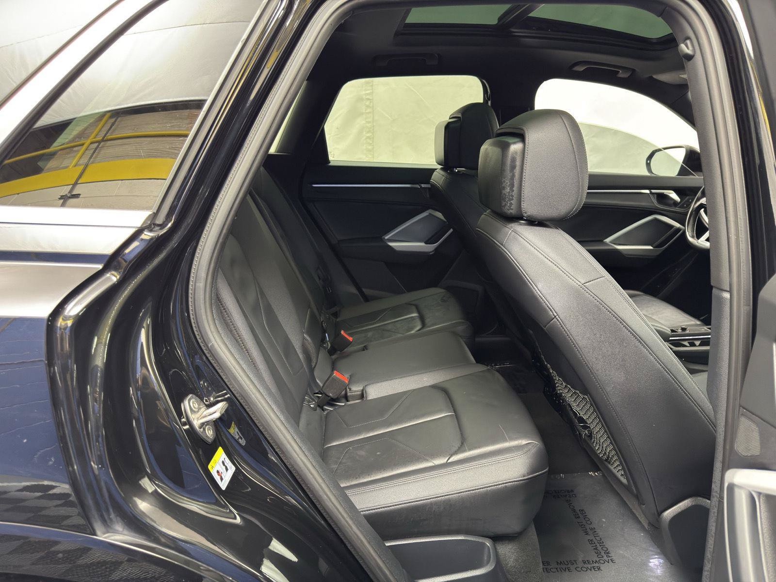 Used 2022 Audi Q3 2.0T Premium w/ Convenience Package AWD/4WD image 32