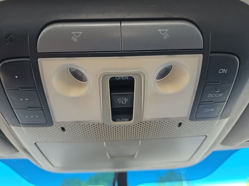 Used 2012 Acura TL w/ Technology Package image 32