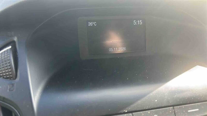 Used 2018 Ford Focus SE FWD image 17