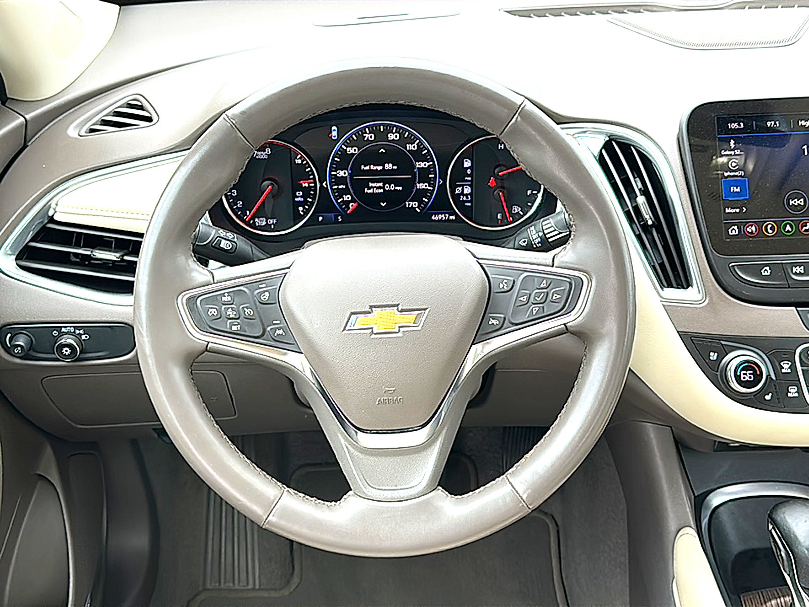 Used 2024 Chevrolet Malibu LT FWD image 22