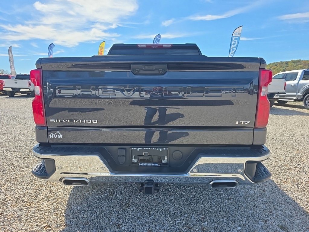 Used 2022 Chevrolet Silverado 1500 LTZ w/ Technology Package image 4
