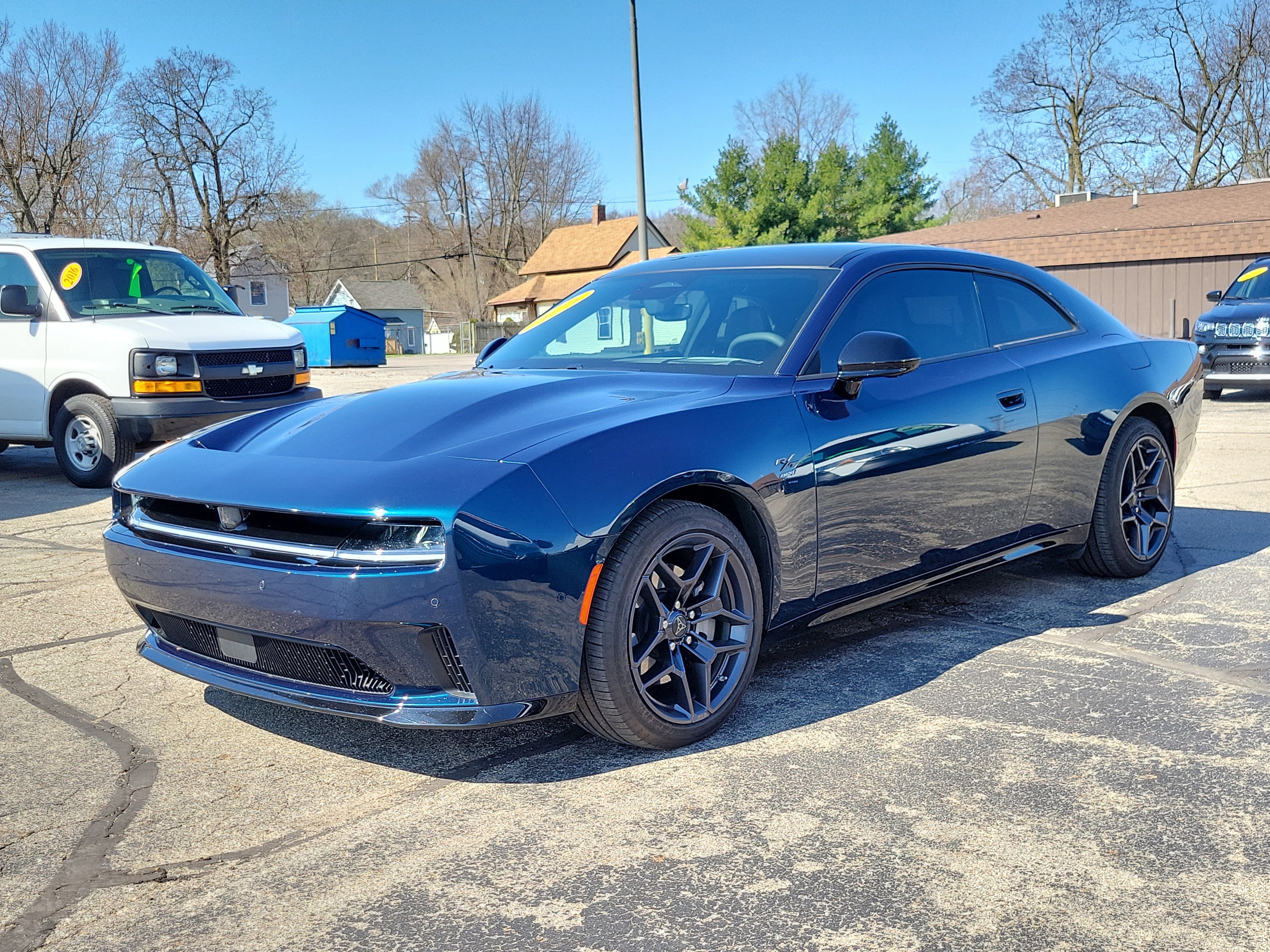 Used 2024 Dodge Charger R/T w/ Plus Group image 2