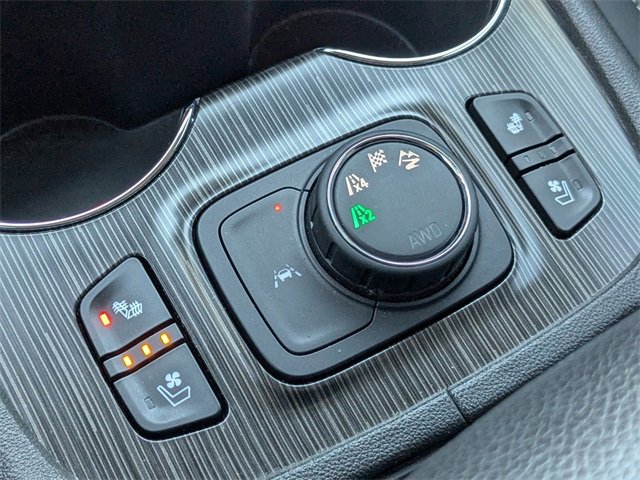 Used 2023 GMC Acadia SLT w/ Preferred Package image 27