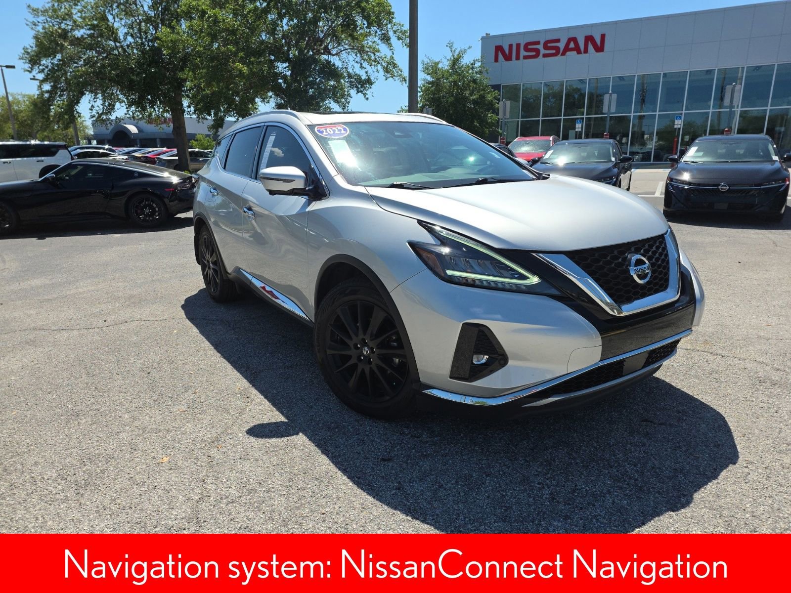 Used 2022 Nissan Murano Platinum w/ Cargo Package image 3