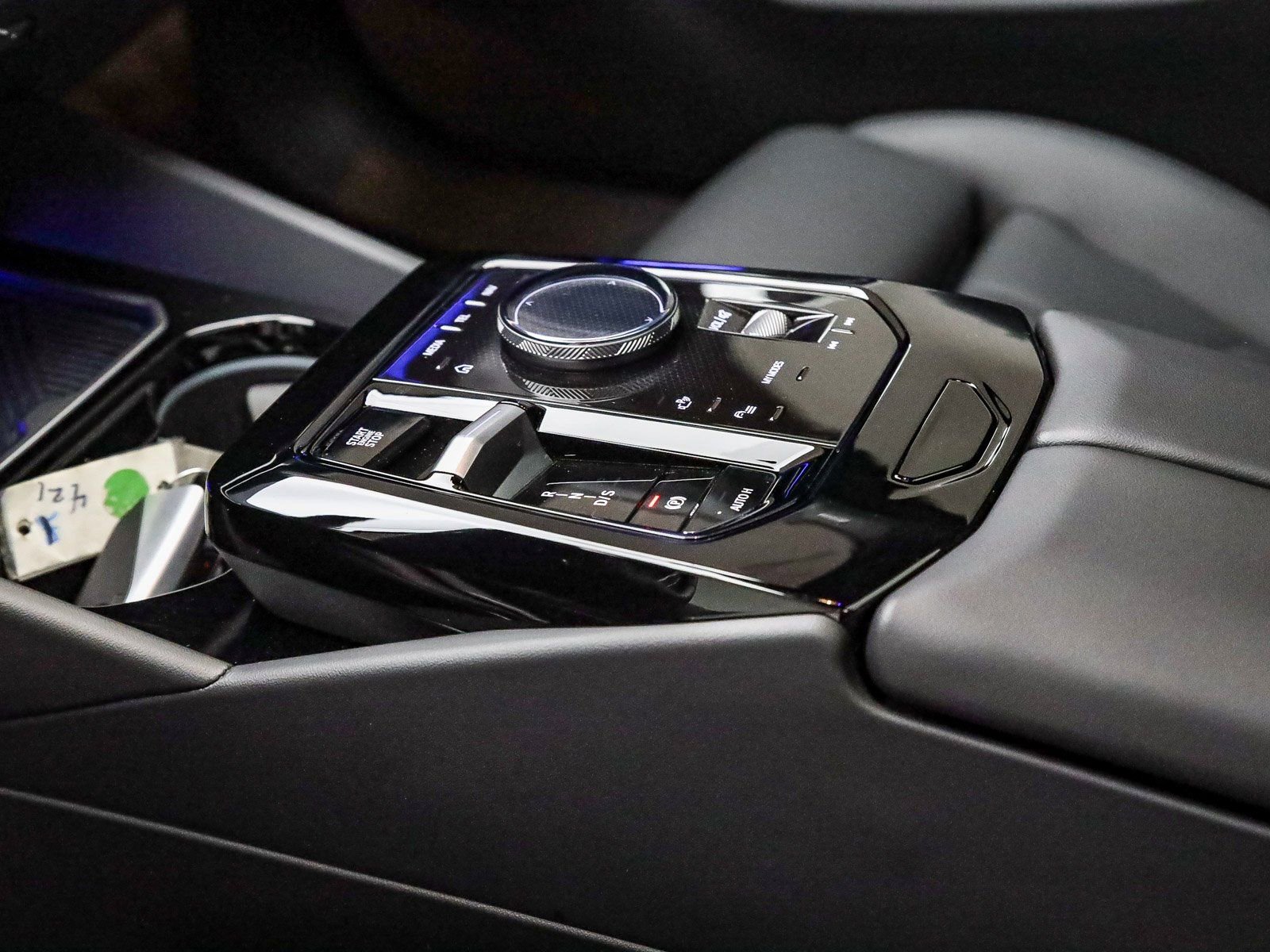 Used 2025 BMW 530i image 24