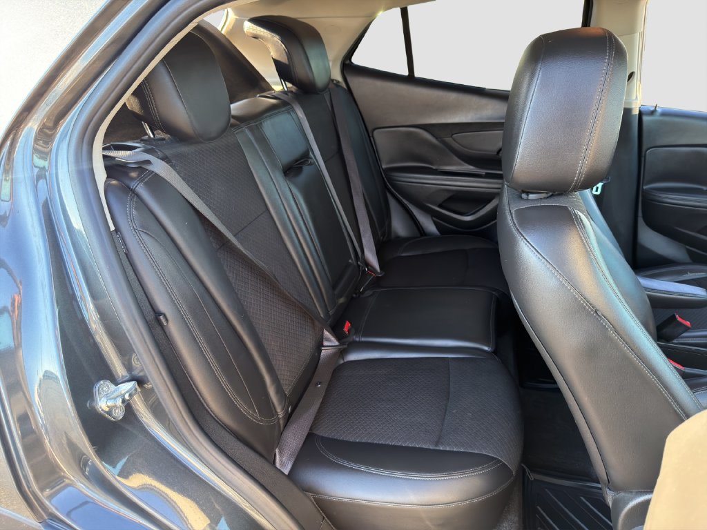 Used 2018 Buick Encore Preferred FWD image 31
