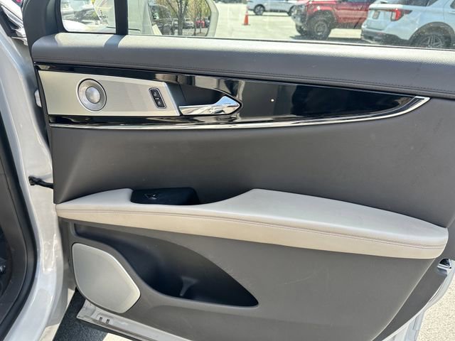 Certified 2023 Lincoln Nautilus Reserve w/ Equipment Group 202A image 36