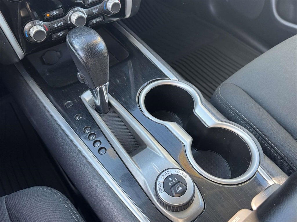 Used 2019 Nissan Pathfinder SV image 25