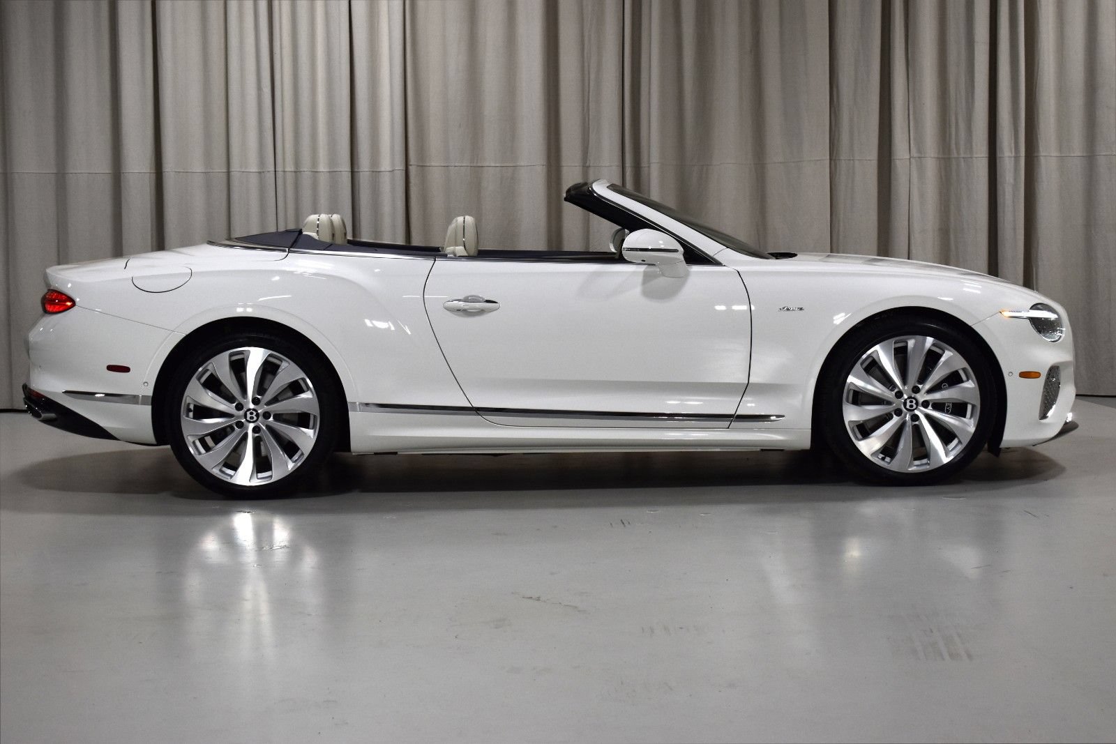 New 2026 Bentley Continental GT AWD/4WD image 10