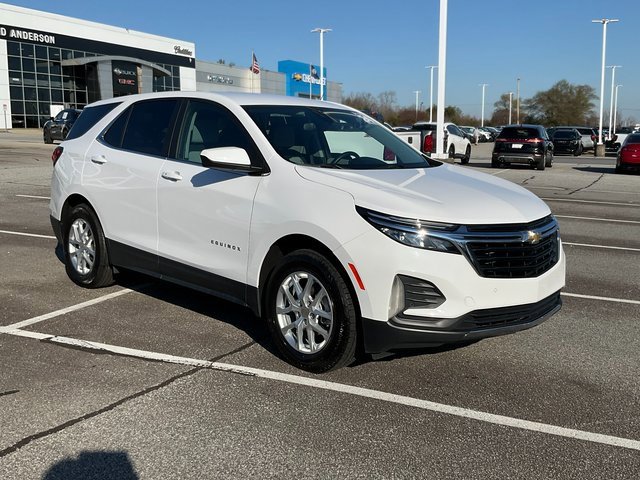 Used 2024 Chevrolet Equinox LT image 3