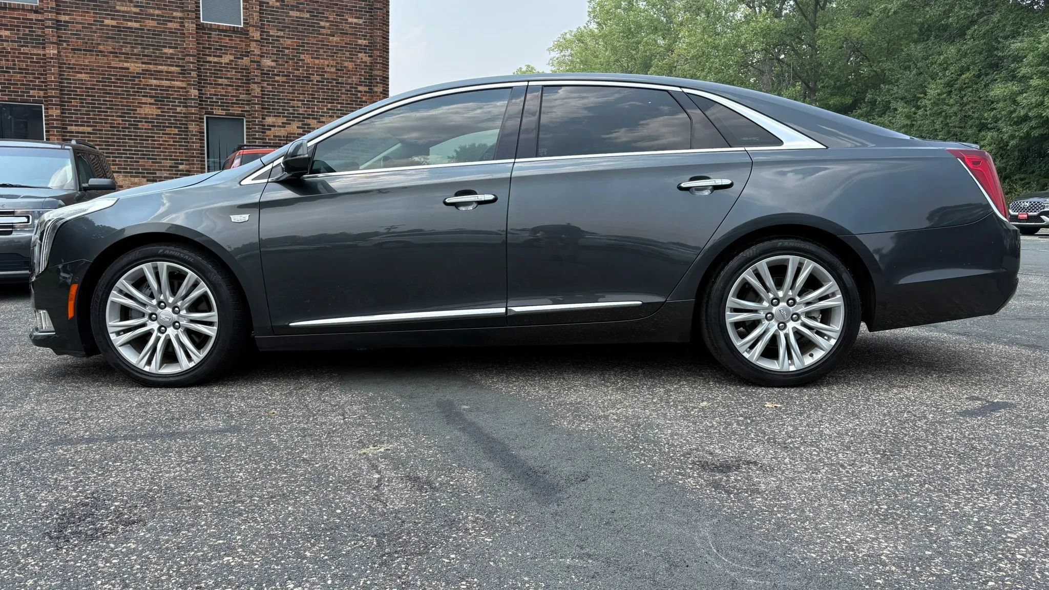 Used 2019 Cadillac XTS Luxury FWD image 6