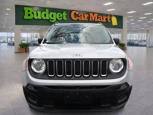 Used 2017 Jeep Renegade Sport w/ Power & Air Group FWD image 2