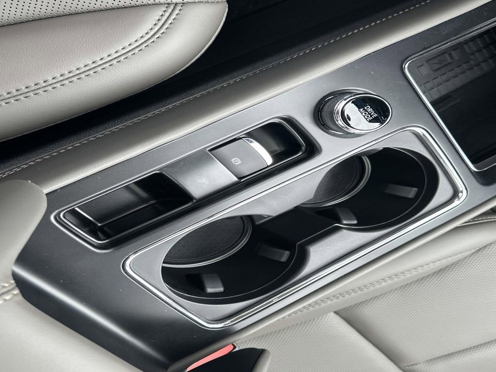 New 2025 Lincoln Corsair FWD w/ Equipment Group 101A image 33