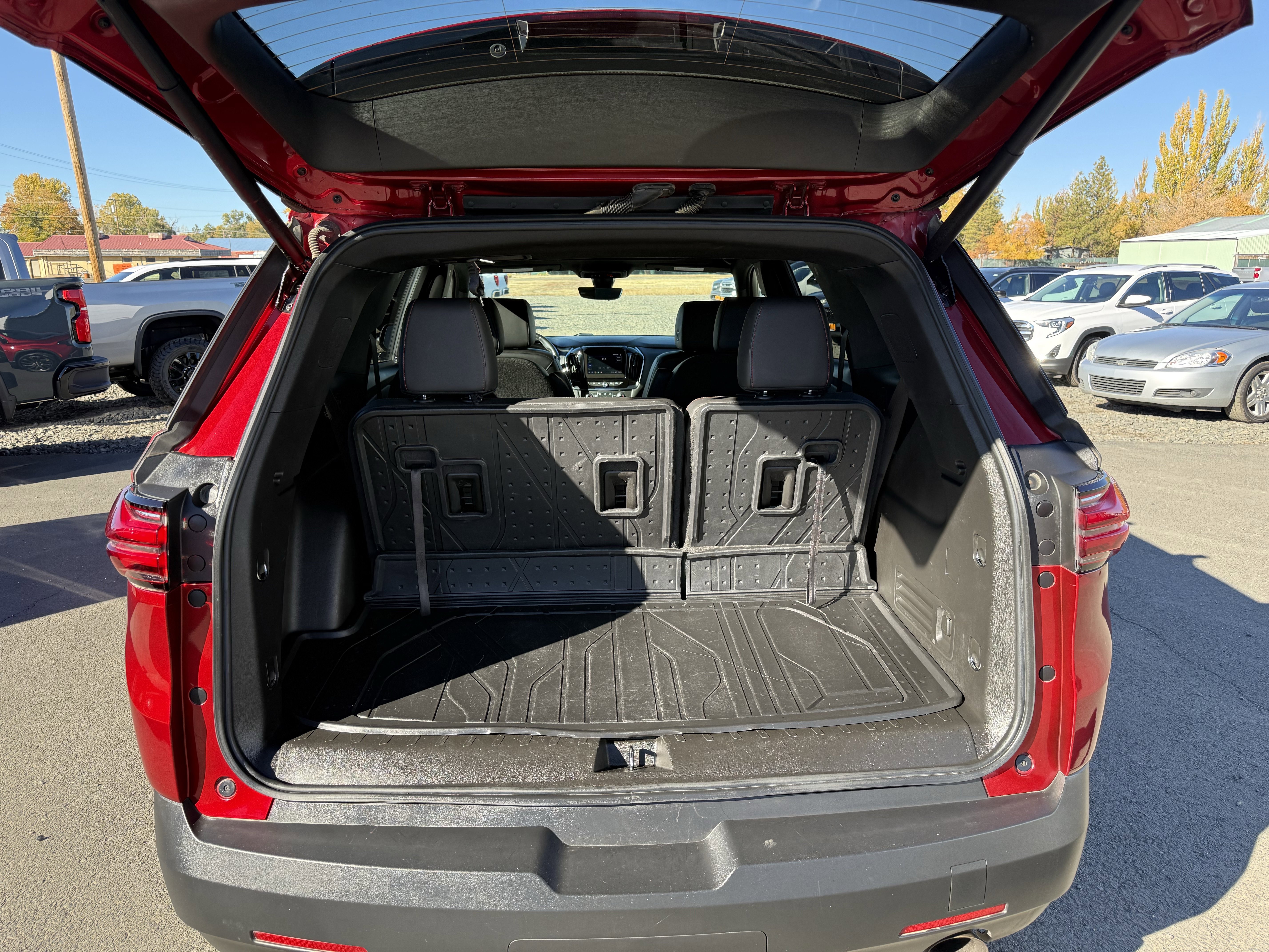 Used 2023 Chevrolet Traverse RS w/ LPO, Floor Liner Package image 6