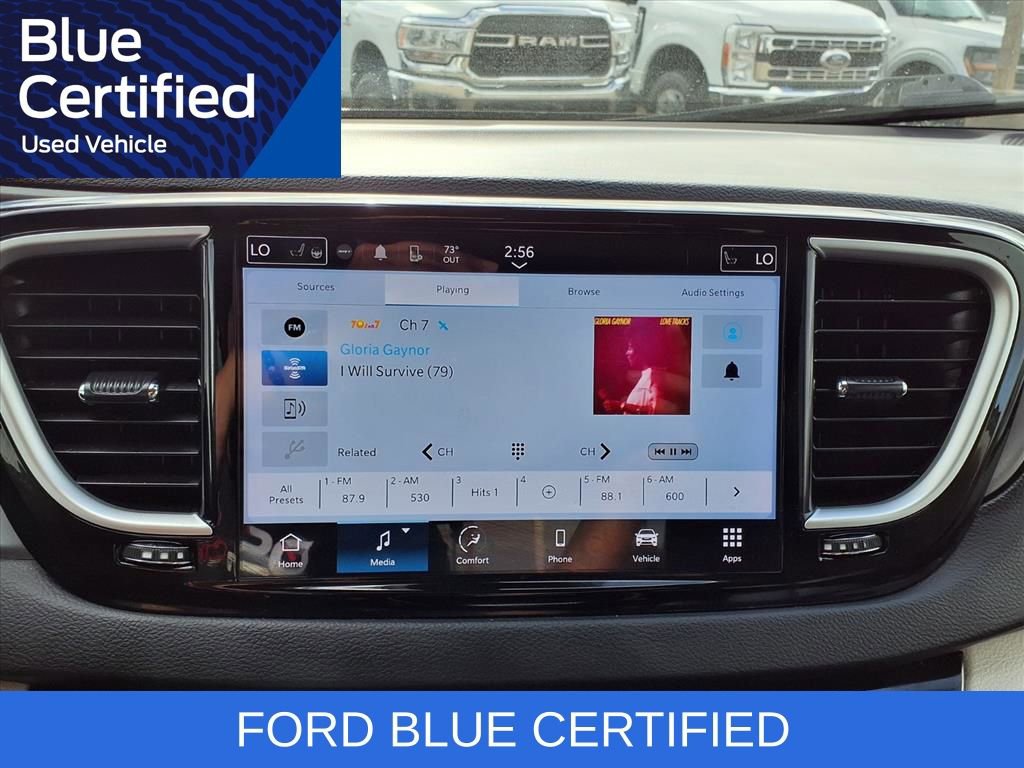 Used 2024 Chrysler Pacifica Touring-L FWD image 20