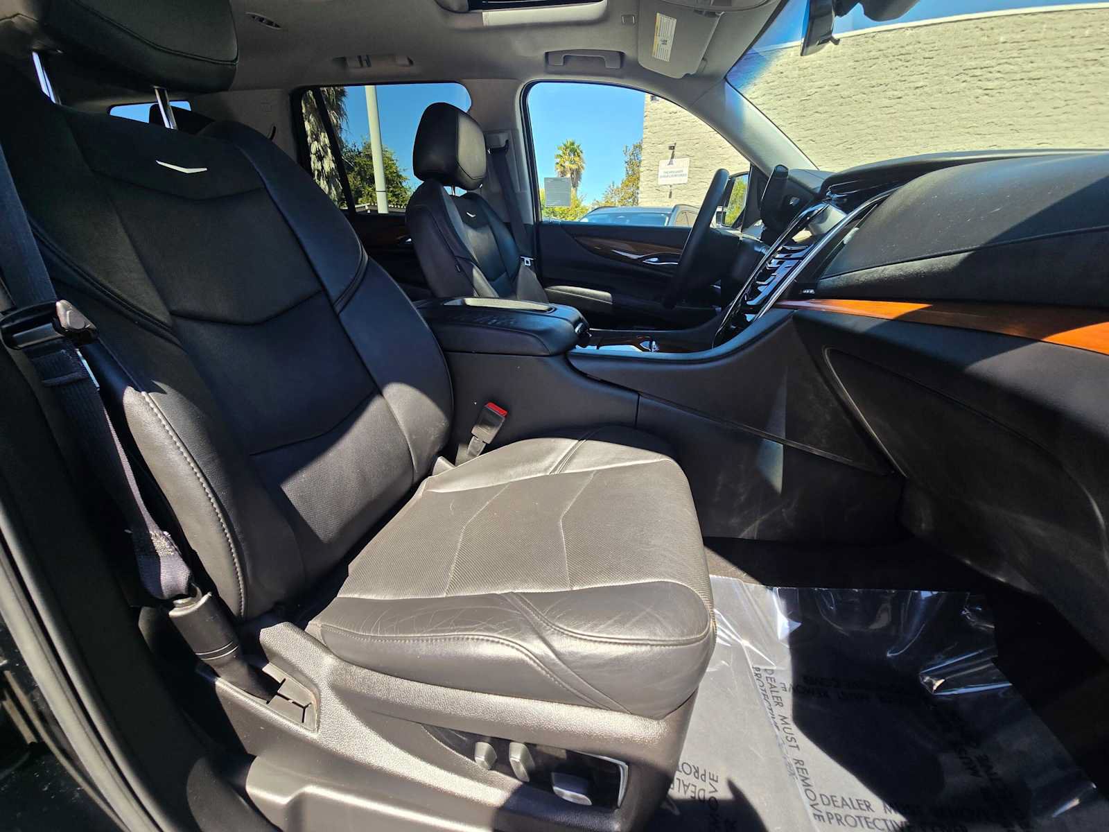 Used 2017 Cadillac Escalade Premium Luxury AWD/4WD image 10