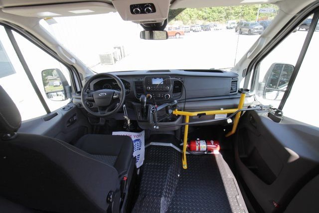 New 2025 Ford Transit 150 148 Medium Roof image 17