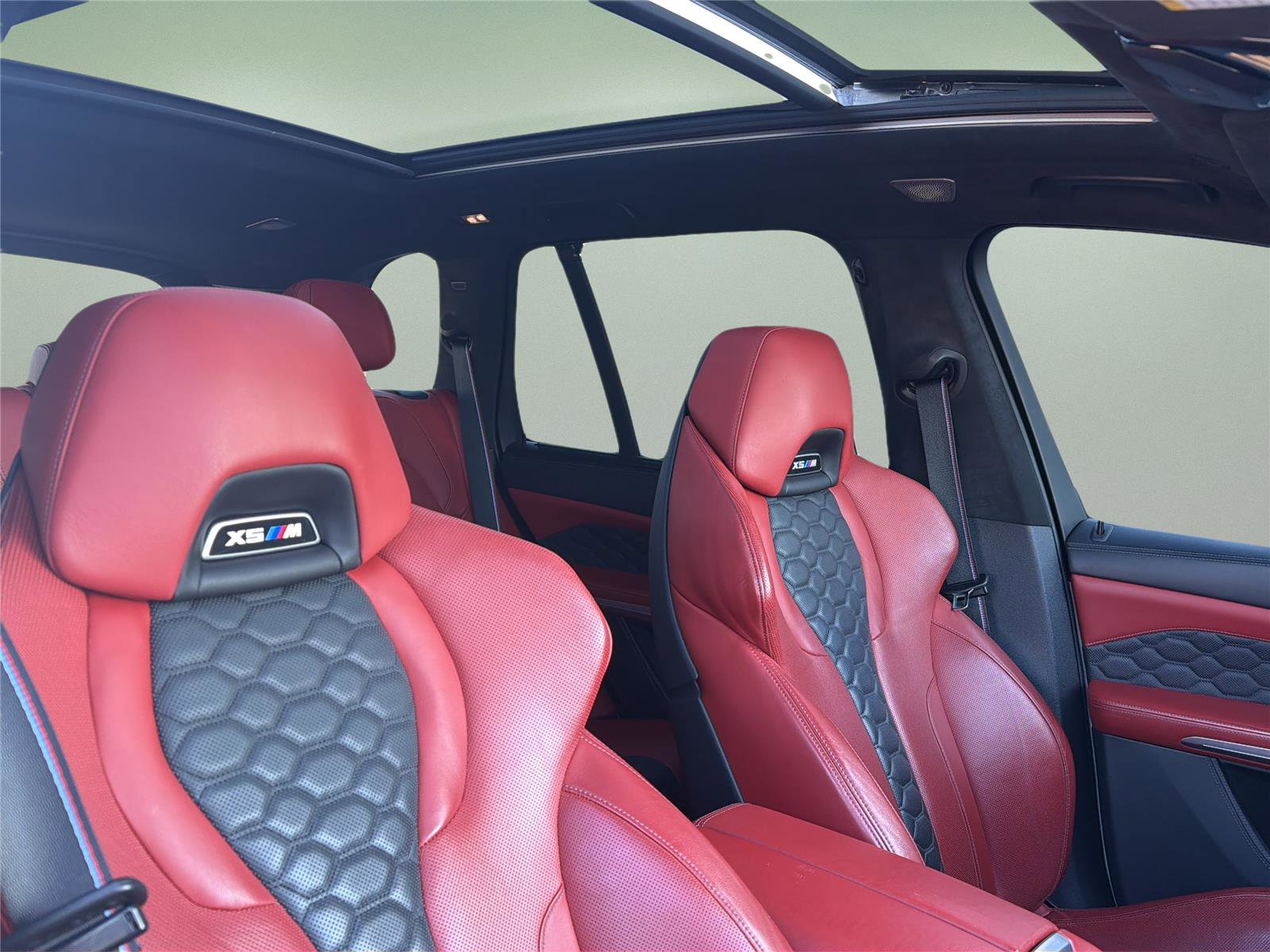 Used 2022 BMW X5 M w/ Competition Package AWD/4WD image 25