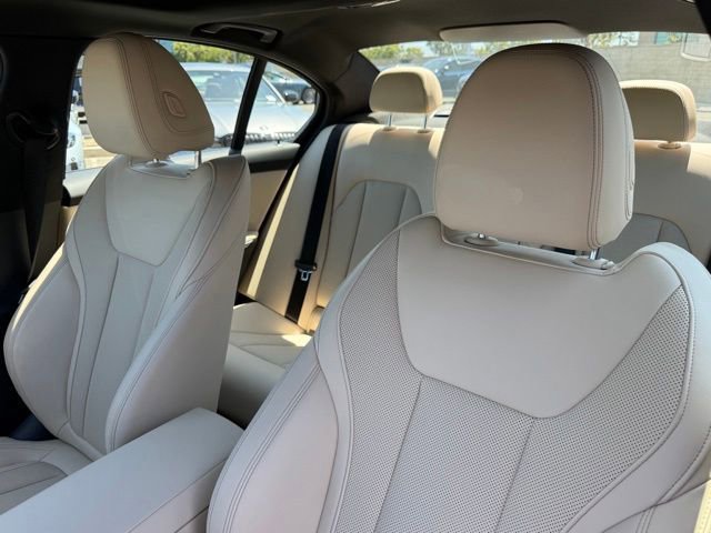 Certified 2023 BMW 330i Sedan w/ Convenience Package RWD image 21
