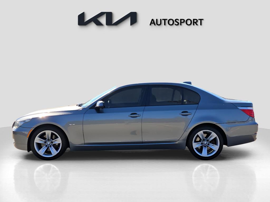 Used 2010 BMW 528i 528i image 13